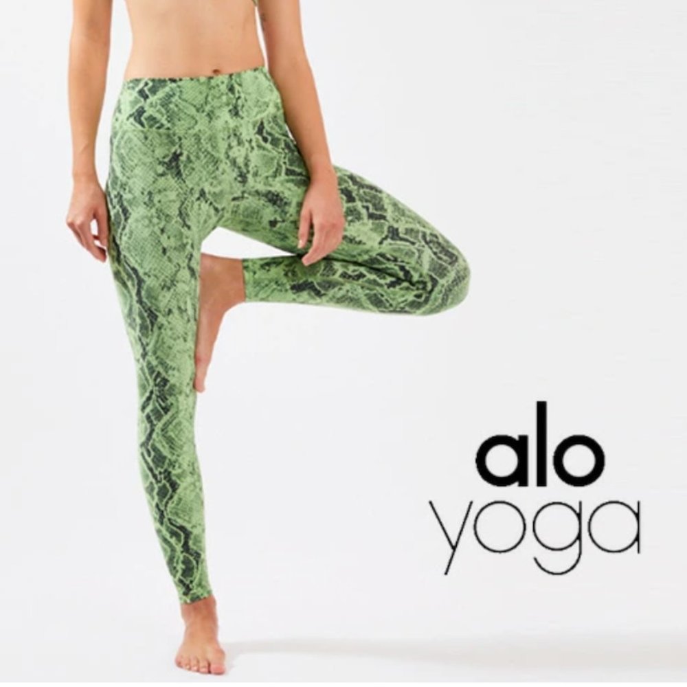 ALO High Waist Snakeskin Vapor Legging